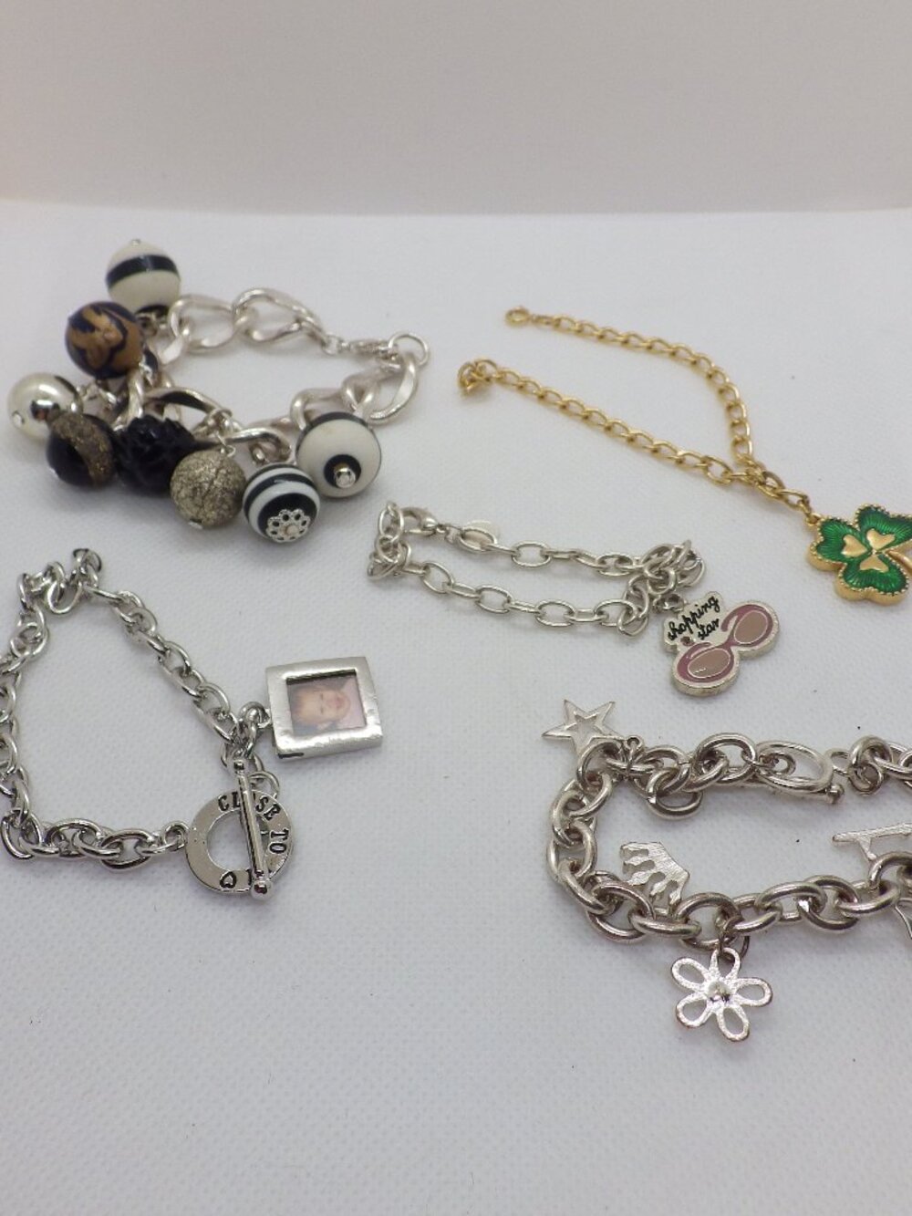 Lot of 5 Charm Bracelets 929G1